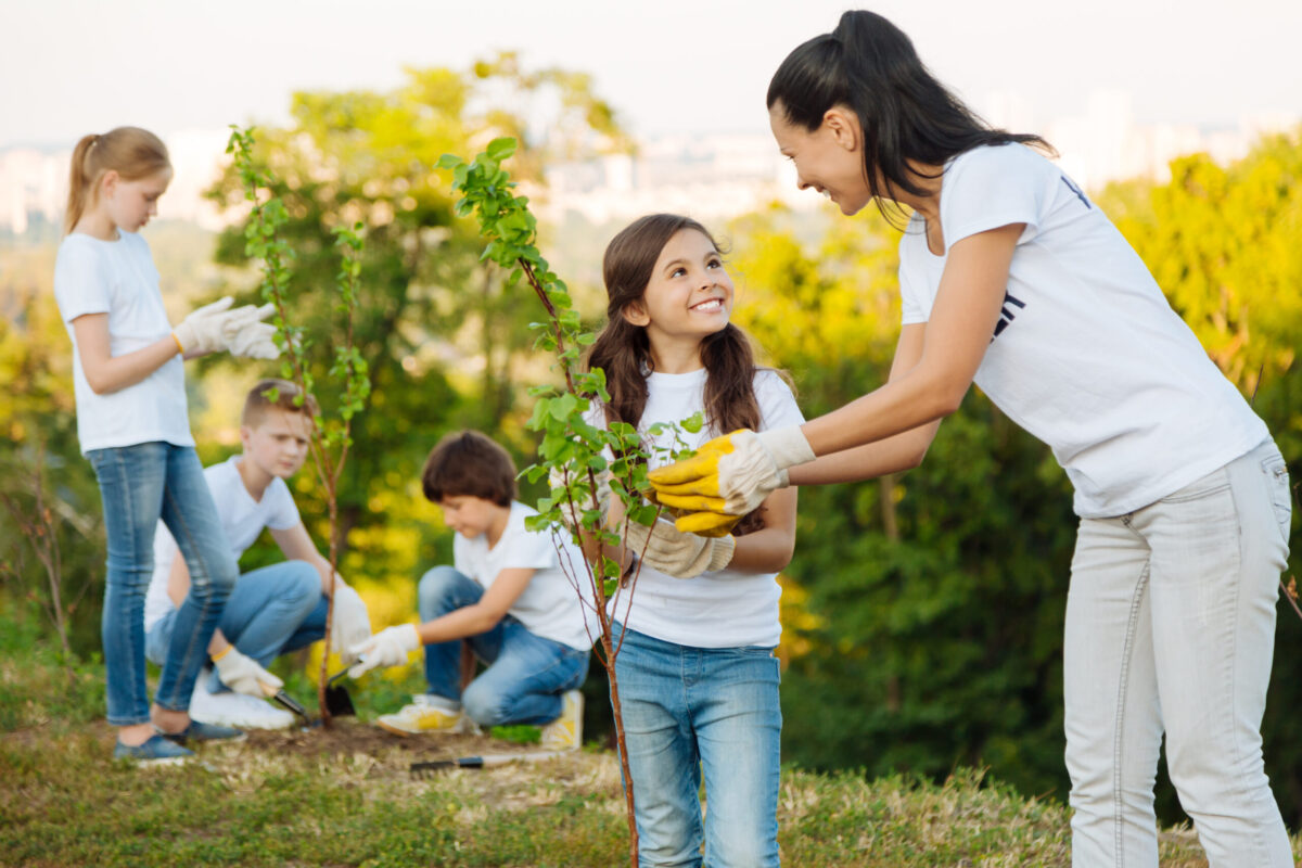 benefits to kids gardening