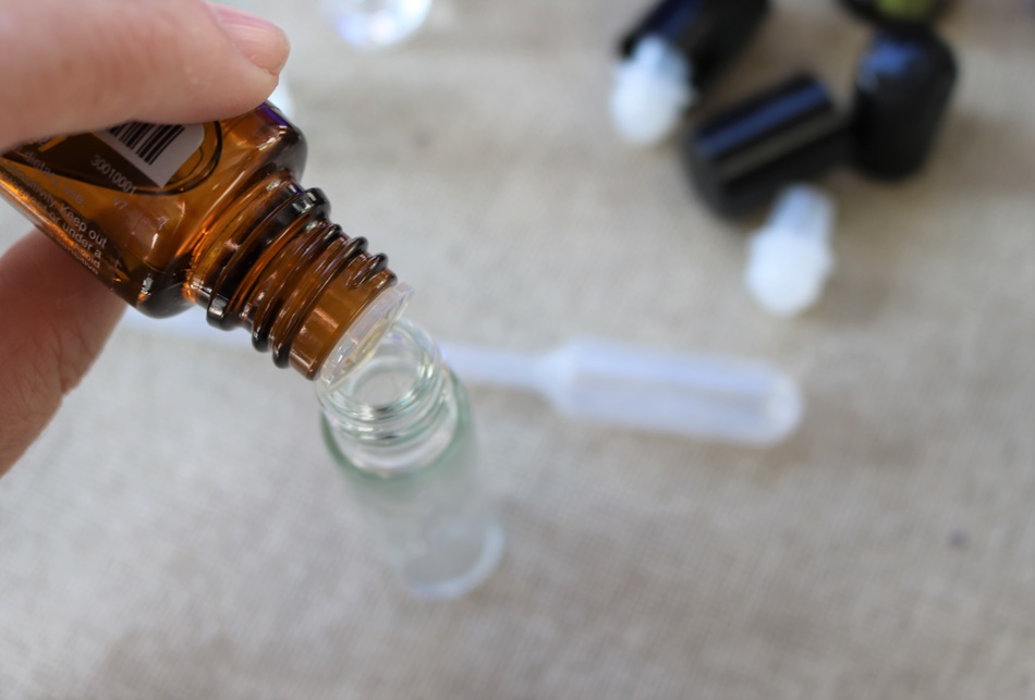 essential oils roller bottles