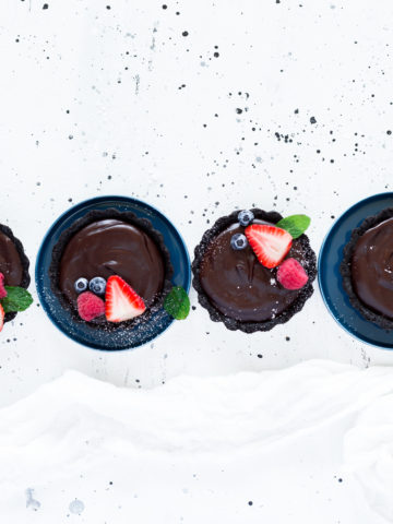 Mini No Bake Chocolate Tarts, easy to make and oh so delicious