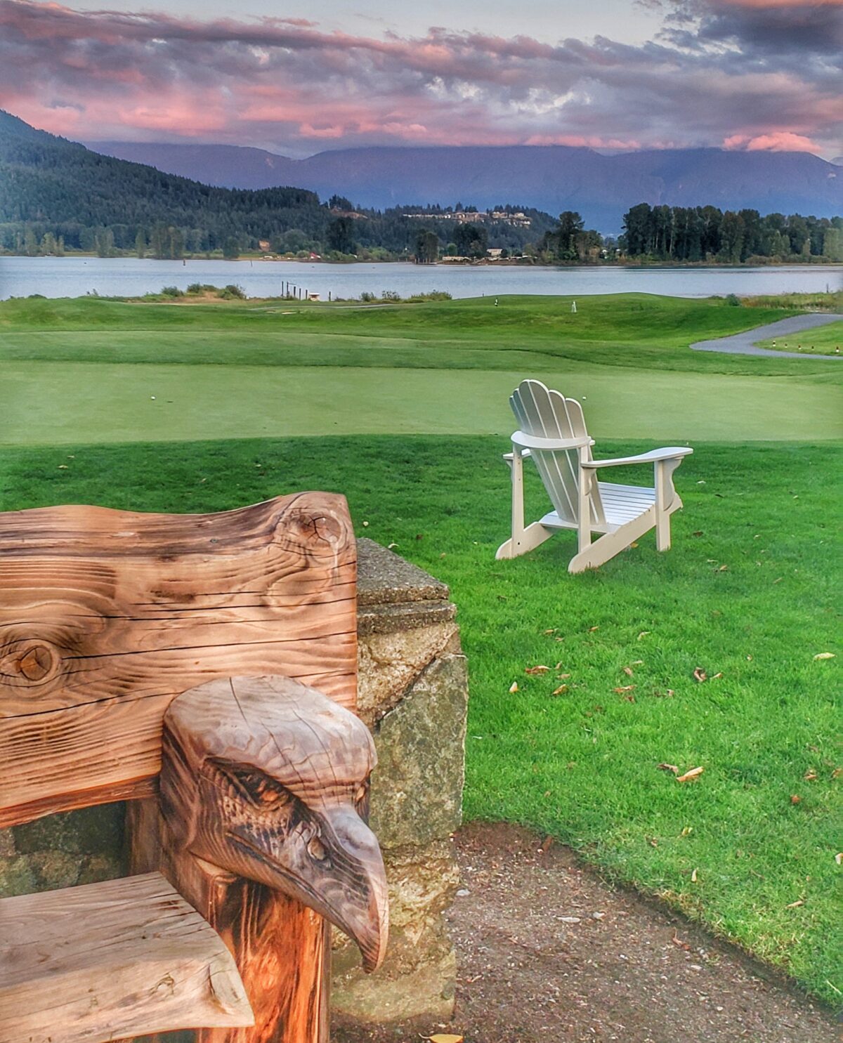 carved bench at Sandpiper