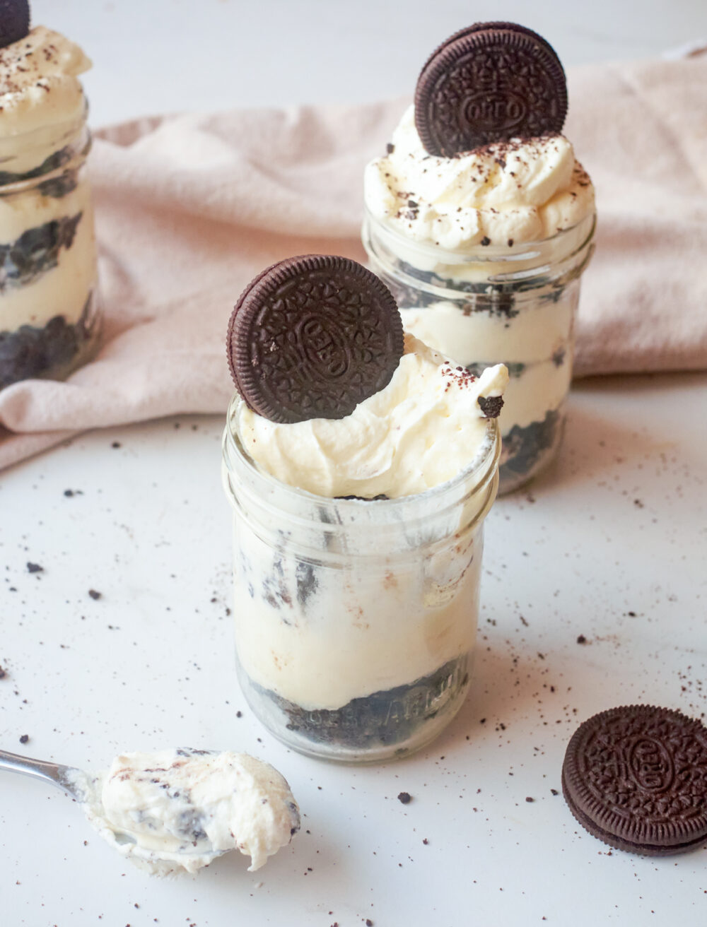 No Bake Oreo Cheesecake in a Jar - Powered By Mom